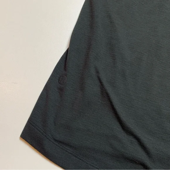 Lululemon Athletica Black Polo Shirt Mens Size Large - Picture 5 of 5